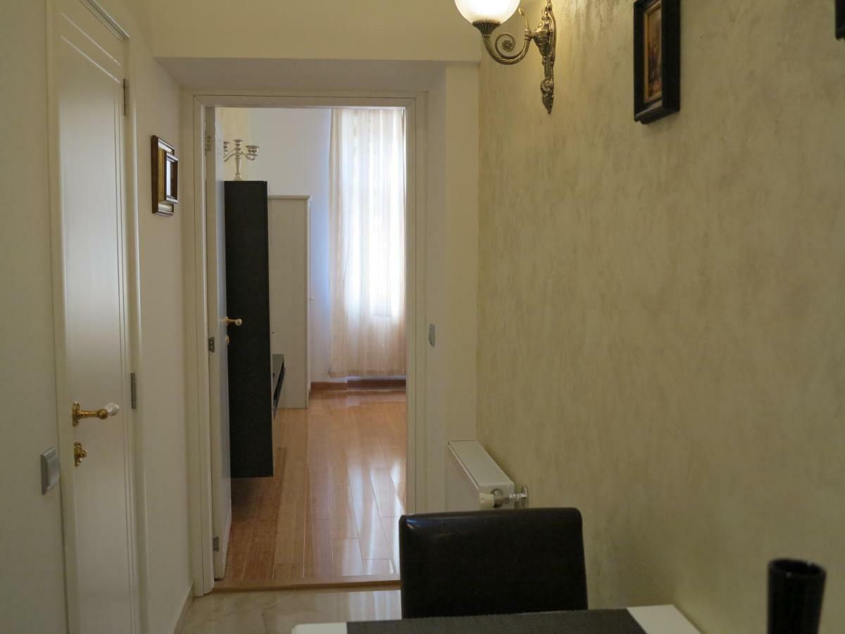 Small Luxury Kapitol Apartment Viyana Dış mekan fotoğraf