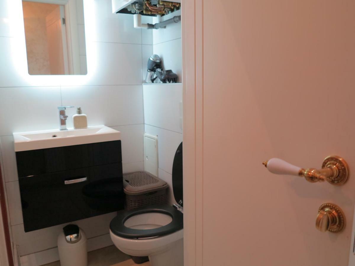 Small Luxury Kapitol Apartment Viyana Dış mekan fotoğraf