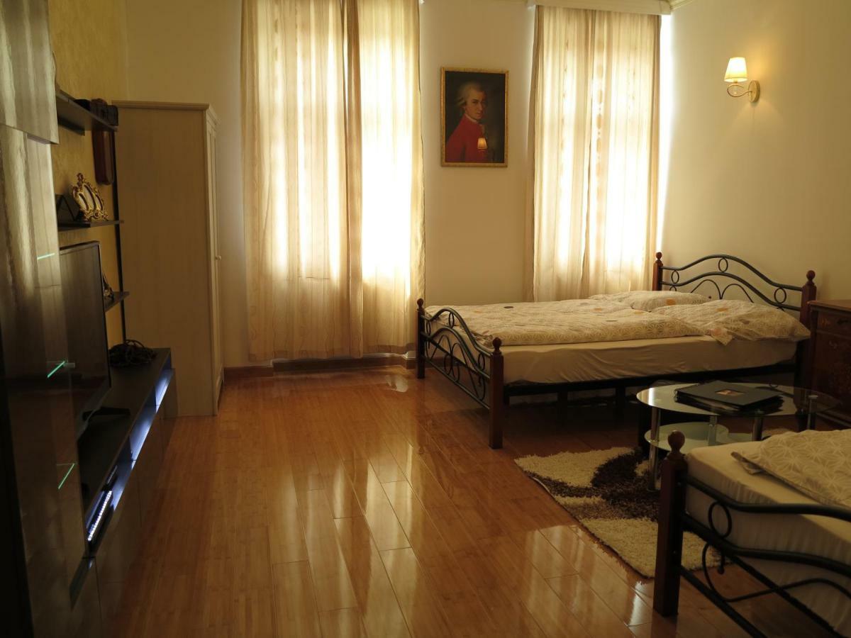 Small Luxury Kapitol Apartment Viyana Dış mekan fotoğraf